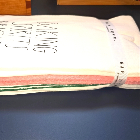 Rae Dunn christmas cookie towel set - Picture 5 of 9